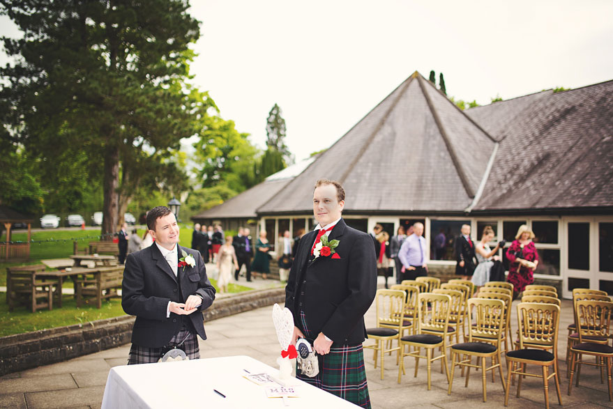 the cruin outside wedding ceremony