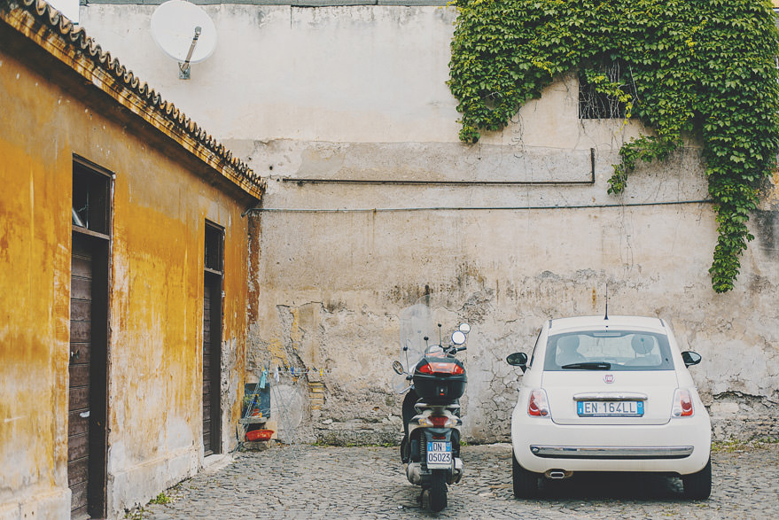 rome narrow streets rome narrow streets