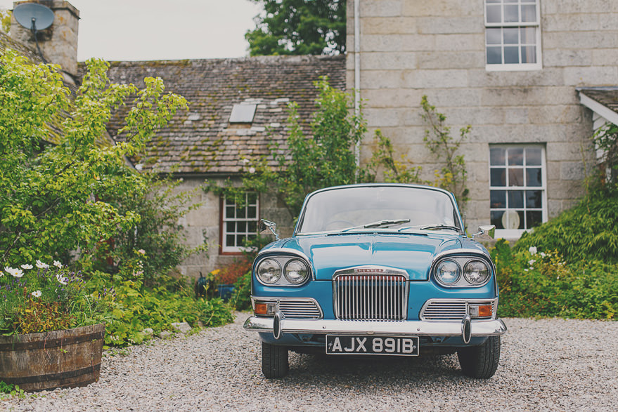 old wedding car in scotland
