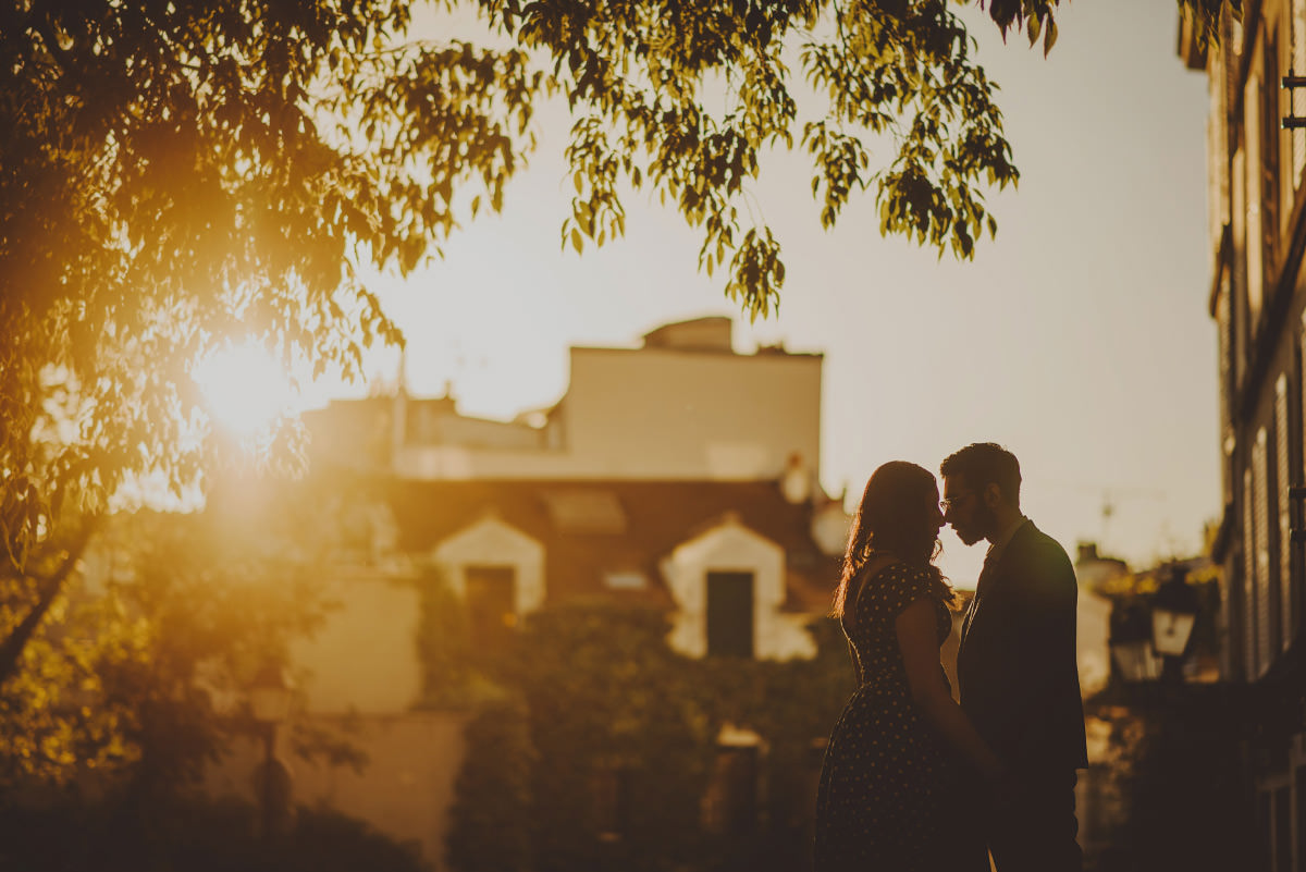 engagement session in paris